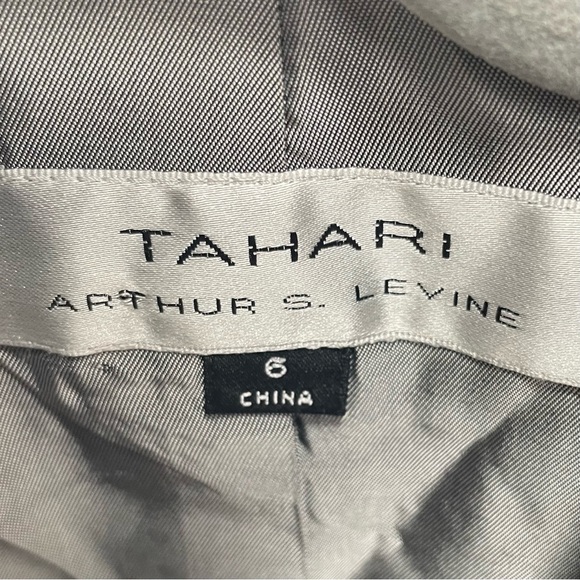 NWT Tahari Steel Grey White Pinstripe 3/4 Sleeve 3 Button Lined Blazer Jacket - Picture 2 of 11